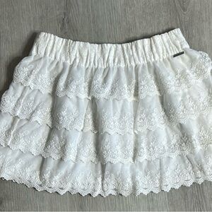 A&F Abercrombie shabby chic lace mini skirt